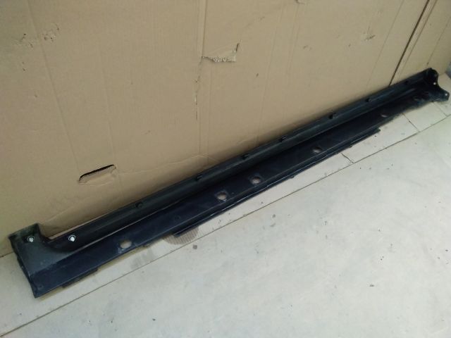 bontott TOYOTA YARIS CROSS Küszöb Burkolat