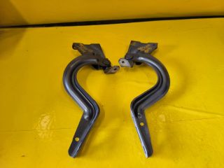 bontott TOYOTA YARIS CROSS Motorháztető Zsanér Pár