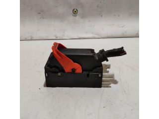 bontott TOYOTA YARIS Csatlakozó