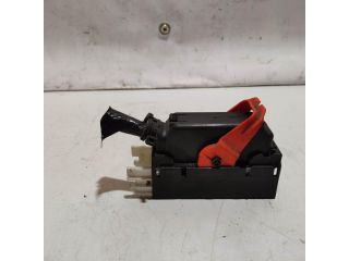 bontott TOYOTA YARIS Csatlakozó