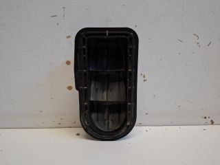 bontott TOYOTA YARIS Csomagtér Szellőző Hátsó