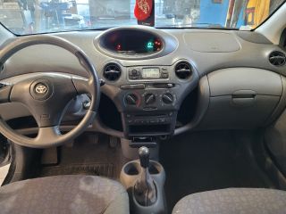 bontott TOYOTA YARIS Csomagtér Szellőző Jobb