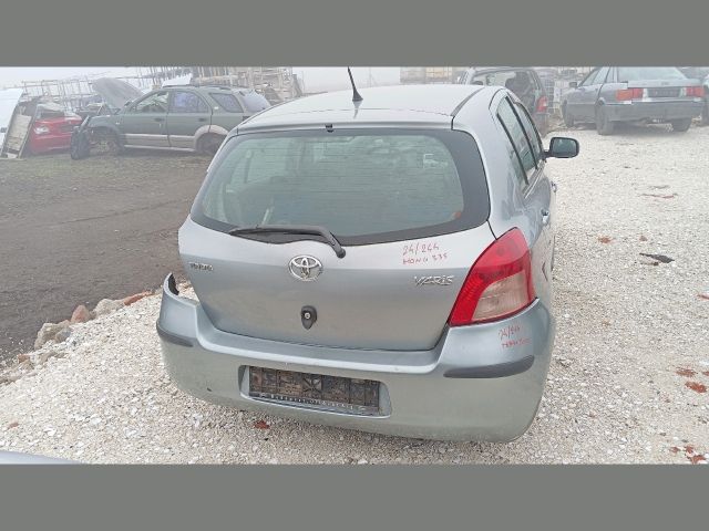 bontott TOYOTA YARIS Csomagtér Világítás