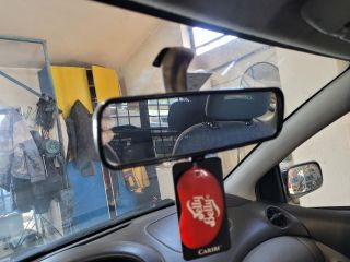 bontott TOYOTA YARIS Csomagtérajtó Gumikéder