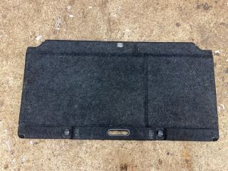 bontott TOYOTA YARIS Csomagtérajtó Kárpit