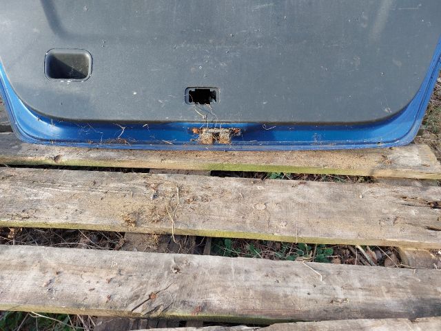 bontott TOYOTA YARIS Csomagtérajtó (Részeivel)