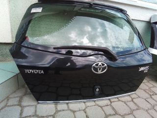 bontott TOYOTA YARIS Csomagtérajtó (Részeivel)