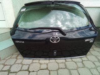 bontott TOYOTA YARIS Csomagtérajtó (Részeivel)