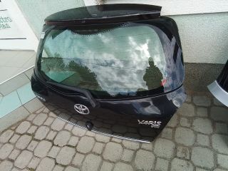 bontott TOYOTA YARIS Csomagtérajtó (Részeivel)