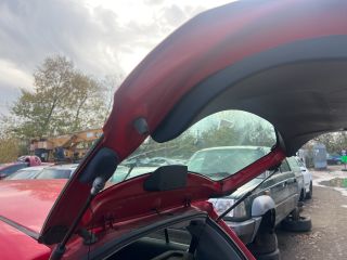 bontott TOYOTA YARIS Csomagtérajtó (Üres lemez)