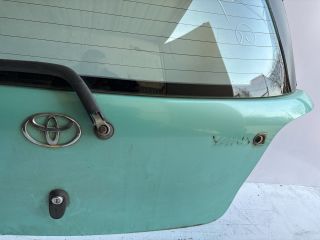 bontott TOYOTA YARIS Csomagtérajtó (Üres lemez)