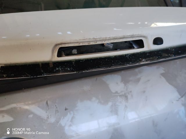 bontott TOYOTA YARIS Csomagtérajtó (Üres lemez)