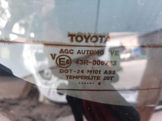 bontott TOYOTA YARIS Csomagtérajtó (Üres lemez)