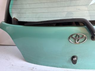 bontott TOYOTA YARIS Csomagtérajtó (Üres lemez)