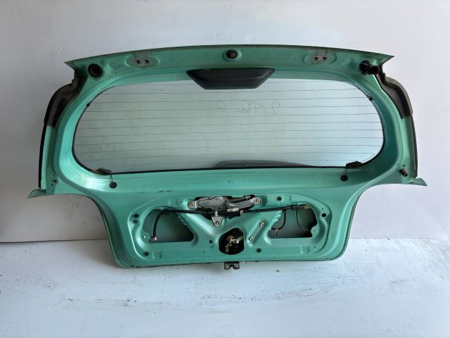 bontott TOYOTA YARIS Csomagtérajtó (Üres lemez)