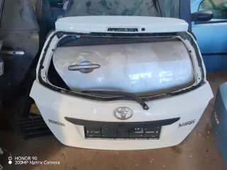 bontott TOYOTA YARIS Csomagtérajtó (Üres lemez)