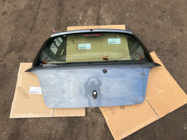 bontott TOYOTA YARIS Csomagtérajtó (Üres lemez)