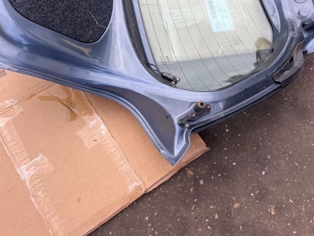 bontott TOYOTA YARIS Csomagtérajtó (Üres lemez)