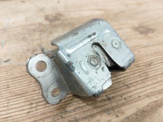 bontott TOYOTA YARIS Csomagtérajtó Zárszerkezet