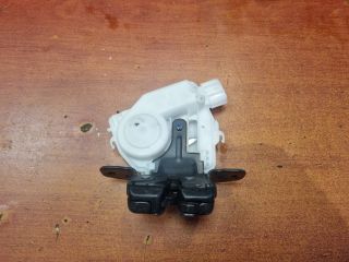 bontott TOYOTA YARIS Csomagtérajtó Zárszerkezet