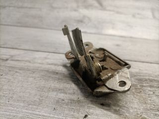 bontott TOYOTA YARIS Csomagtérajtó Zárszerkezet