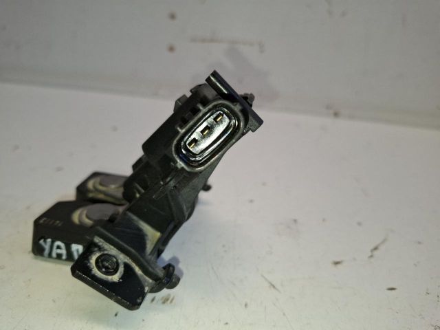 bontott TOYOTA YARIS Csomagtérajtó Zárszerkezet