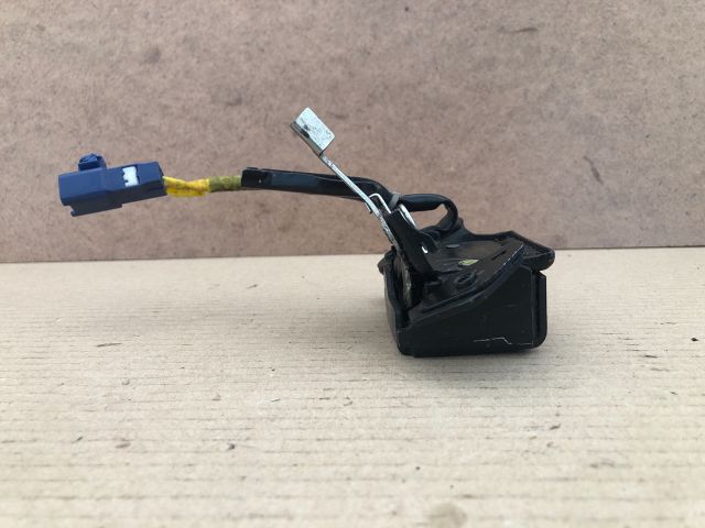 bontott TOYOTA YARIS Csomagtérajtó Zárszerkezet