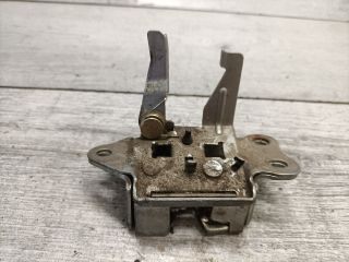 bontott TOYOTA YARIS Csomagtérajtó Zárszerkezet