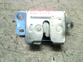 bontott TOYOTA YARIS Csomagtérajtó Zárszerkezet