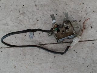 bontott TOYOTA YARIS Csomagtérajtó Zárszerkezet