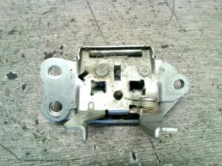 bontott TOYOTA YARIS Csomagtérajtó Zárszerkezet