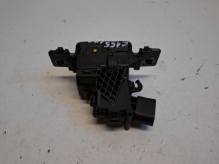 bontott TOYOTA YARIS Csomagtérajtó Zárszerkezet