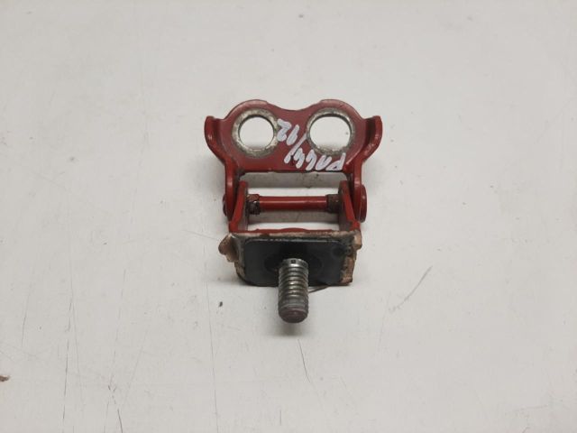 bontott TOYOTA YARIS Csomagtérajtó Zsanér