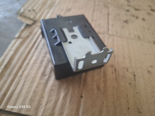 bontott TOYOTA YARIS Elektronika (Magában)