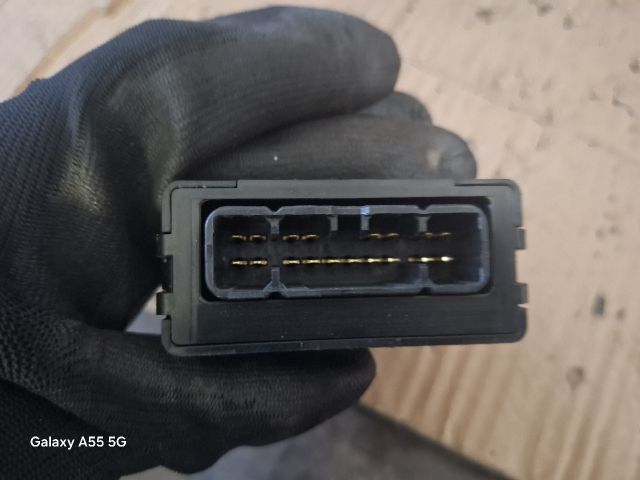 bontott TOYOTA YARIS Elektronika (Magában)