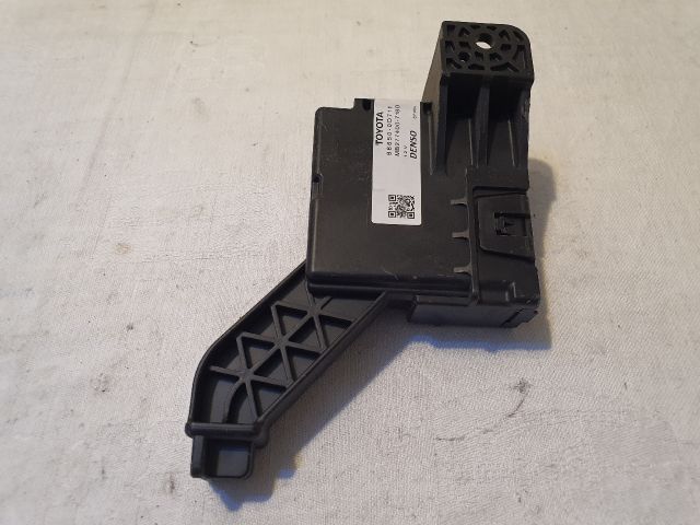 bontott TOYOTA YARIS Elektronika (Magában)