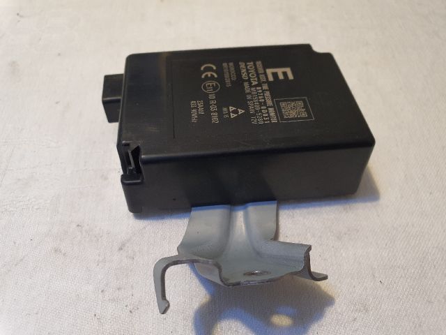 bontott TOYOTA YARIS Elektronika (Magában)