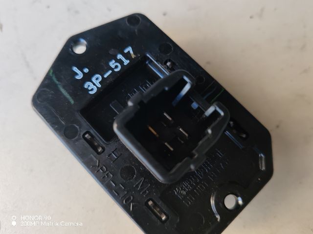 bontott TOYOTA YARIS Előtét Ellenállás Fűtőmotor