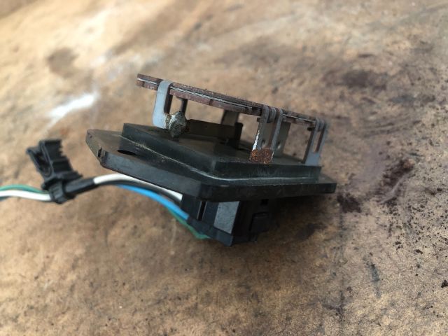 bontott TOYOTA YARIS Előtét Ellenállás Fűtőmotor