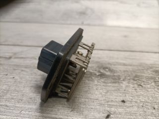 bontott TOYOTA YARIS Előtét Ellenállás Fűtőmotor