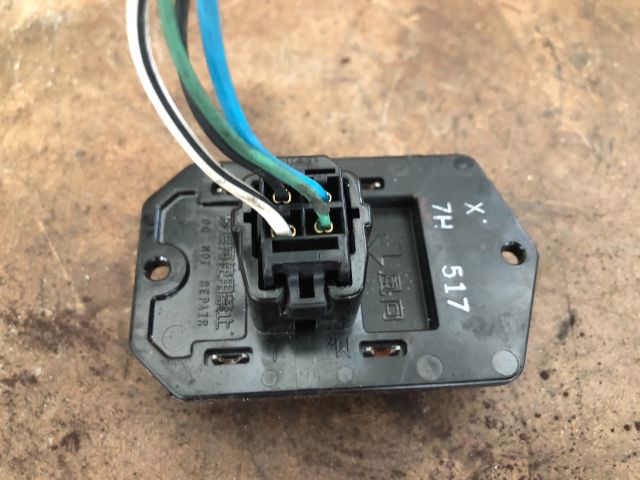 bontott TOYOTA YARIS Előtét Ellenállás Fűtőmotor