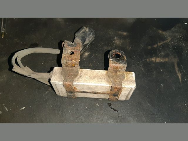 bontott TOYOTA YARIS Előtét Ellenállás Hűtőventilátor