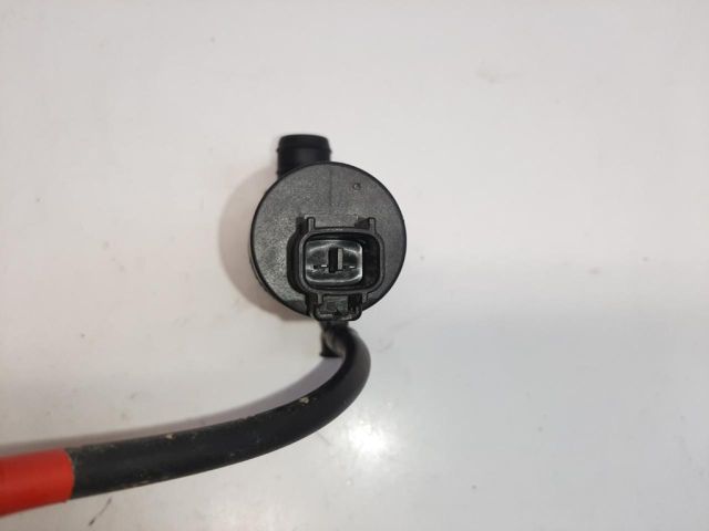 bontott TOYOTA YARIS Első Ablakmosó Szivattyú