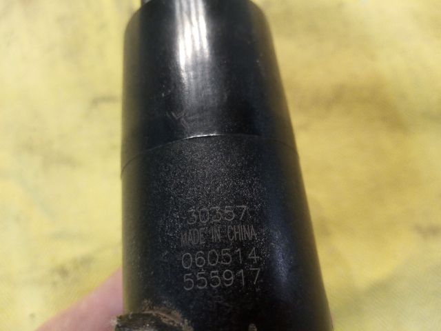 bontott TOYOTA YARIS Első Ablakmosó Szivattyú