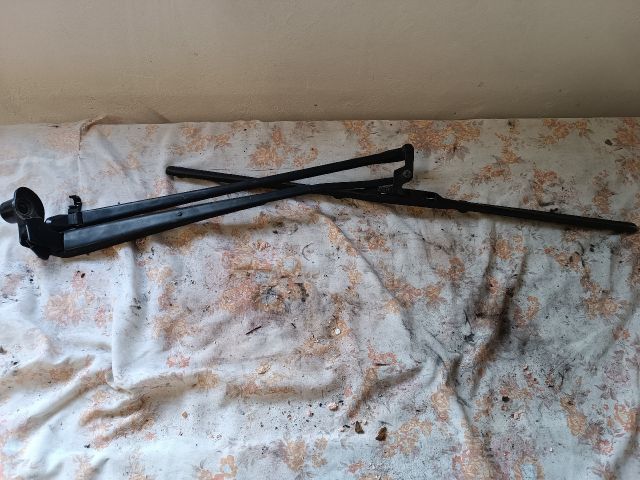 bontott TOYOTA YARIS Első Ablaktörlő Kar