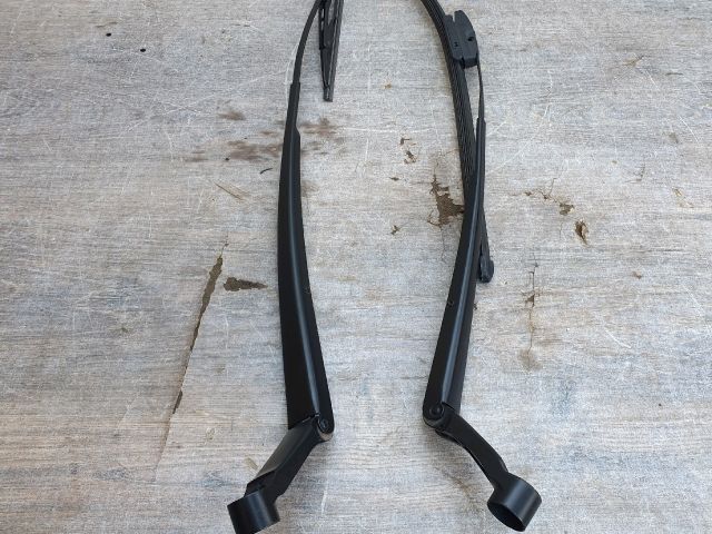 bontott TOYOTA YARIS Első Ablaktörlő Kar