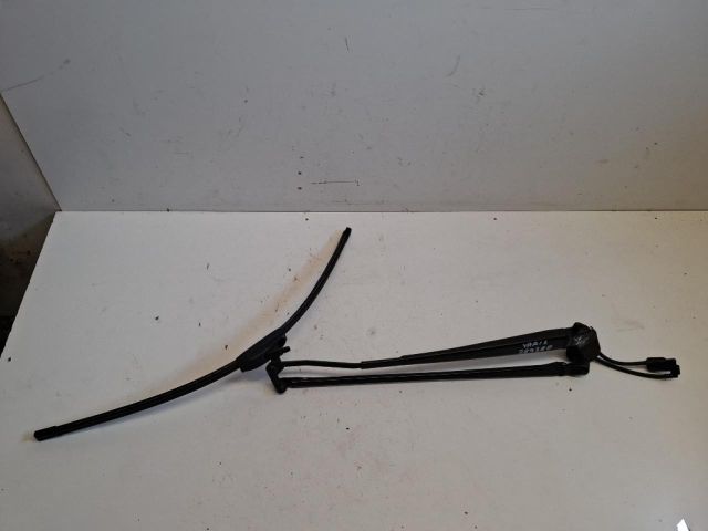 bontott TOYOTA YARIS Első Ablaktörlő Kar