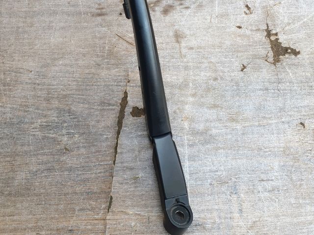 bontott TOYOTA YARIS Első Ablaktörlő Kar