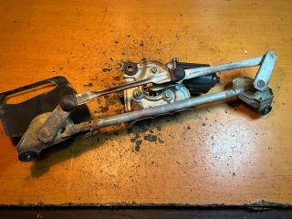 bontott TOYOTA YARIS Első Ablaktörlő Motor