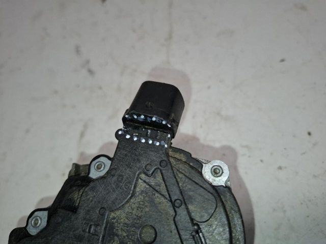 bontott TOYOTA YARIS Első Ablaktörlő Motor